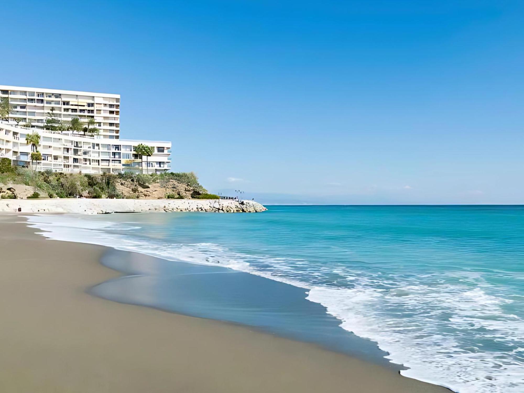 Cozy & Sunny Carihuela Park Apartment Torremolinos Exterior photo